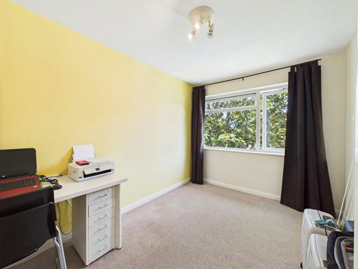 2 Bedroom Apartment To Rent In Osborne Road, Windsor, Berkshire, SL4