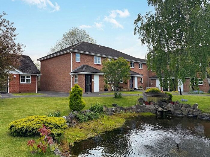 2 Bedroom Apartment For Sale In Batten Court, Chipping Sodbury, BS37