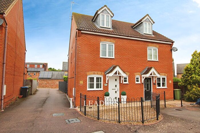 3 Bedroom Semi-Detached House For Sale In Proctor Rise, Grange Farm, Milton Keynes, MK8