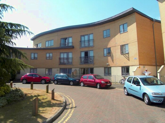 2 Bedroom Flat To Rent In Sovereign Place, Harrow-On-The-Hill, Harrow, HA1
