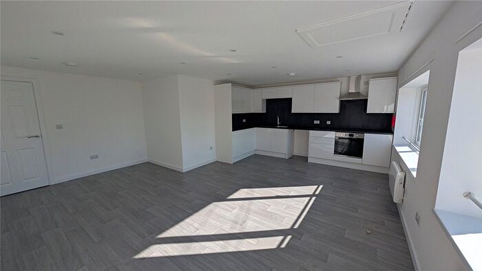 1 Bedroom Flat To Rent In Station Road, New Milton, Hampshire, BH25