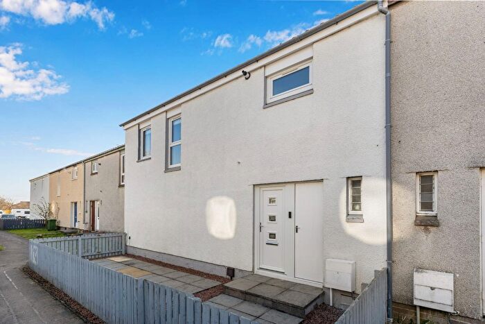 4 Bedroom Terraced House For Sale In Cuikenburn, Penicuik, EH26