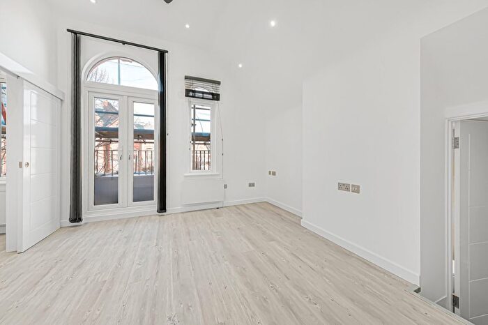 Studio To Rent In Canfield Gardens, South Hampstead, NW6