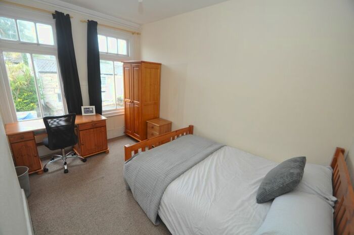 4 Bedroom Flat To Rent In Berkeley Vale, Falmouth TR11