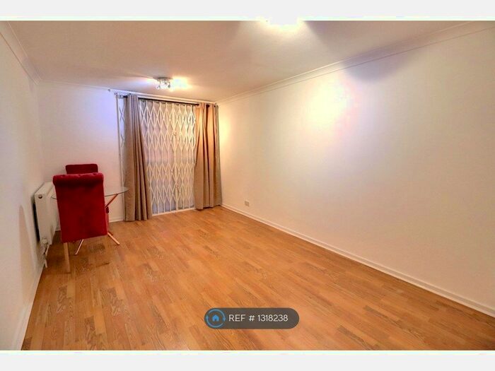 1 Bedroom Flat To Rent In Clapham Park Road, London SW4