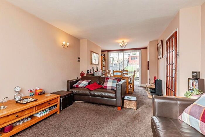3 Bedroom Terraced House For Sale In Brooklyn Road, Bristol, BS13