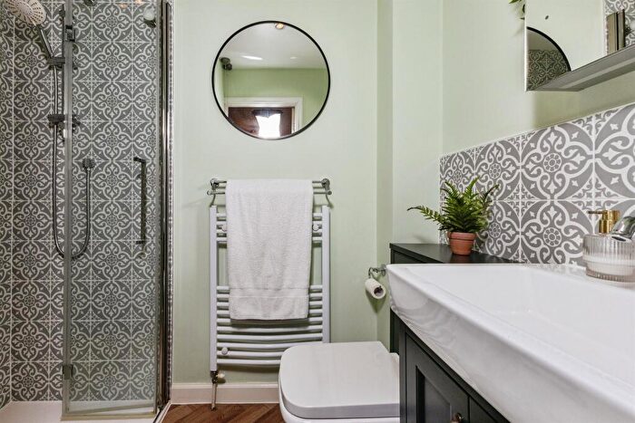 3 Bedroom Link Detached House For Sale In Tickhill Close, Lower Earley, Reading, RG6