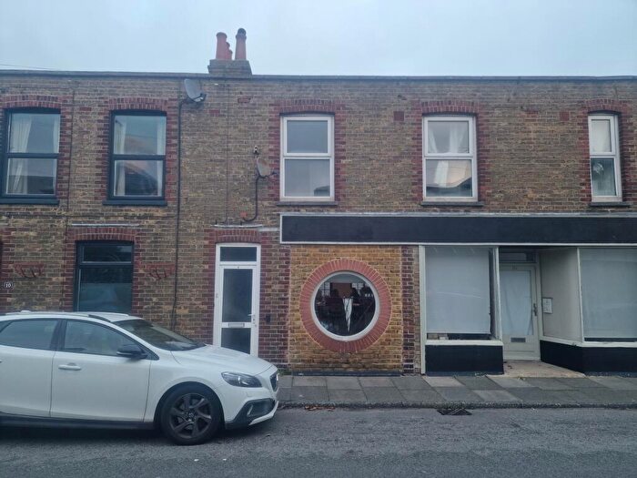 1 Bedroom Flat To Rent In North Barrack Road, Walmer, CT14