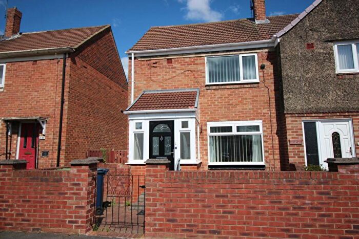 2 Bedroom Semi Detached House To Rent In Rotherham Road, SR5