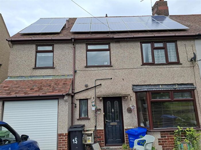 4 Bedroom Semi-Detached House For Sale In Newbold Back Lane, Newbold, Chesterfield, S40