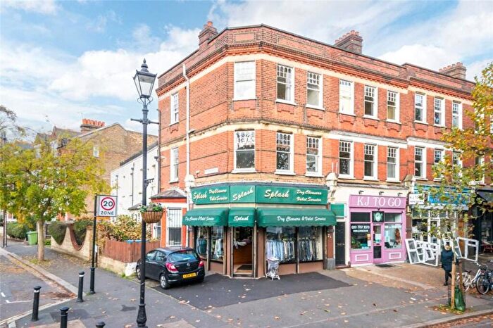 2 Bedroom Flat For Sale In Half Moon Lane, Herne Hill, SE24