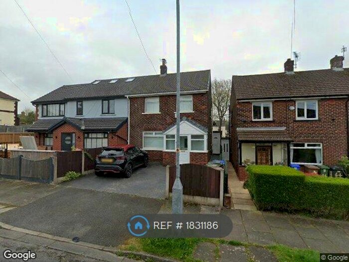 3 Bedroom Semi-Detached House To Rent In Hutton Avenue, Ashton-Under-Lyne, OL6