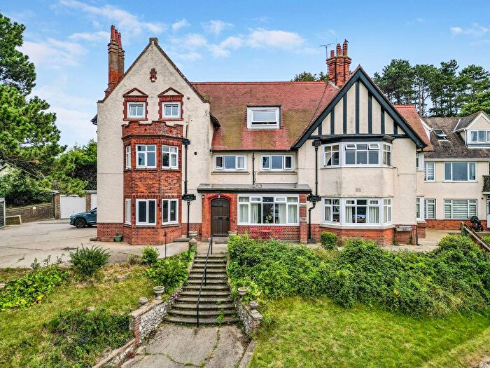 2 Bedroom Flat For Sale In Abbey Road, East Court, NR26