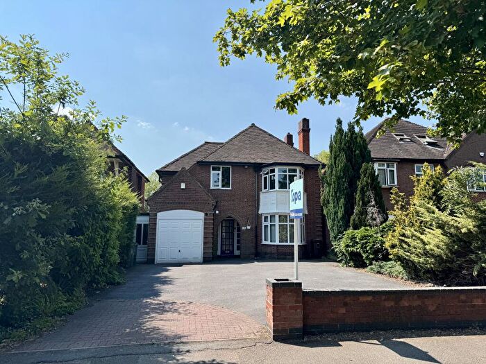 4 Bedroom Detached House For Sale In Widney Lane, Solihull, B91