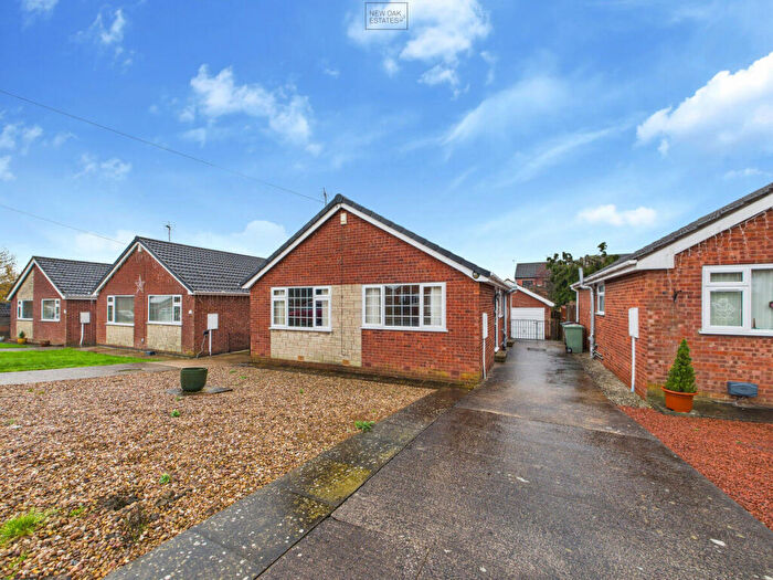 2 Bedroom Detached Bungalow For Sale In Parwich Road, North Wingfield, S42
