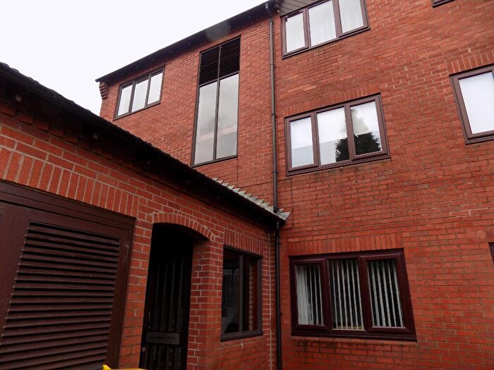 2 Bedroom Flat To Rent In Saxon Mill Lane, Tamworth, B79