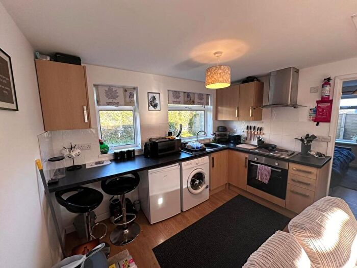 1 Bedroom Semi-Detached House To Rent In Mitchell Road, St Austell, PL25