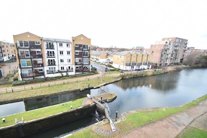 2 Bedroom Apartment To Rent In Copperfield Road, London, E3