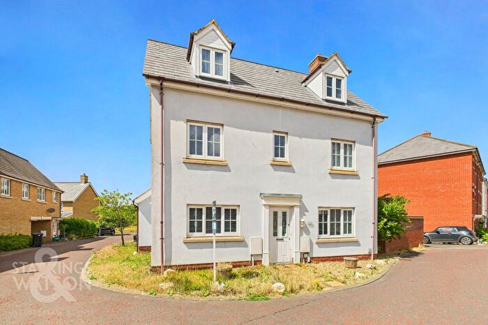 5 Bedroom Detached House For Sale In Crocus Street, Wymondham, NR18