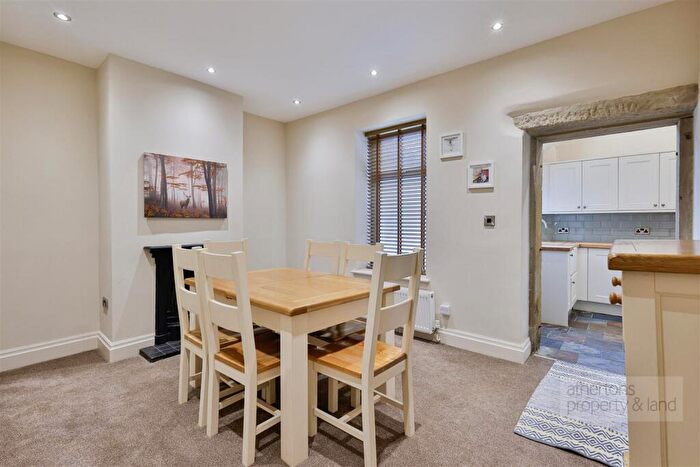2 Bedroom Cottage For Sale In King Street, Whalley, Ribble Valley, BB7
