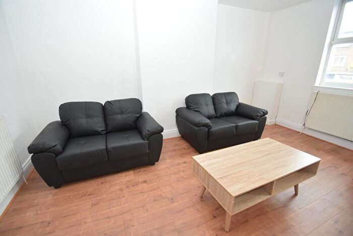 2 Bedroom Apartment To Rent In Palatine Road, Northenden, Manchester., M22
