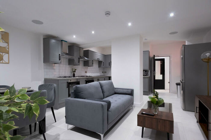 7 Bedroom Terraced House To Rent In Elk House, High Street, Lincoln, Lincolnshire, LN5