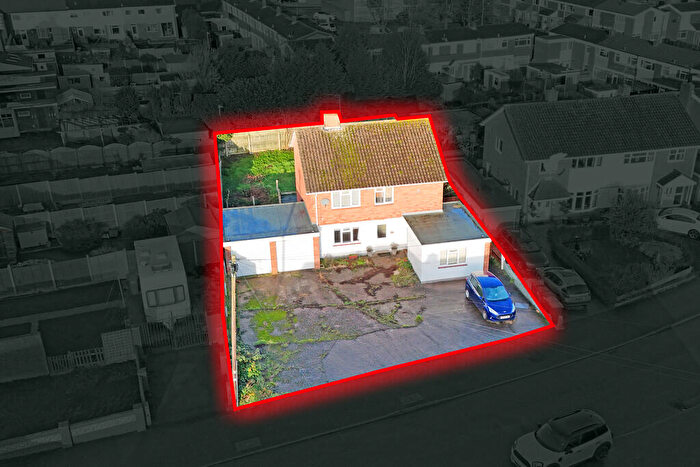 4 Bedroom Detached House For Sale In Royal Meadow Drive, Atherstone, CV9