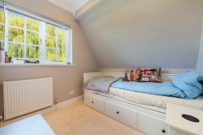 3 Bedroom Detached House To Rent In Wildwood Road, Hampstead Garden Suburb, London, NW11