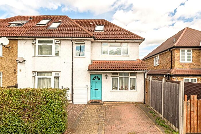 1 Bedroom Flat To Rent In Noel Road, Acton, W3