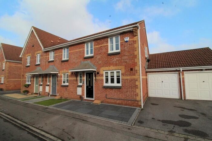 3 Bedroom Terraced House To Rent In Goldenleas Drive, Bournemouth, BH11