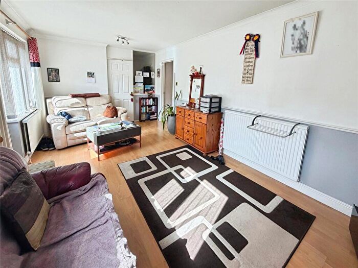 2 Bedroom Flat For Sale In Grafton House, Western Road, Andover, Hampshire, SP10
