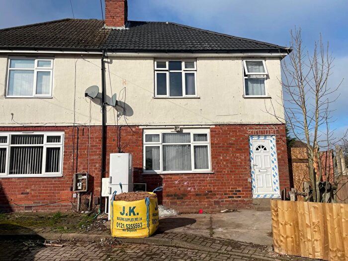 4 Bedroom Semi-Detached House To Rent In Dale Terrace, Tividale, Oldbury, B69