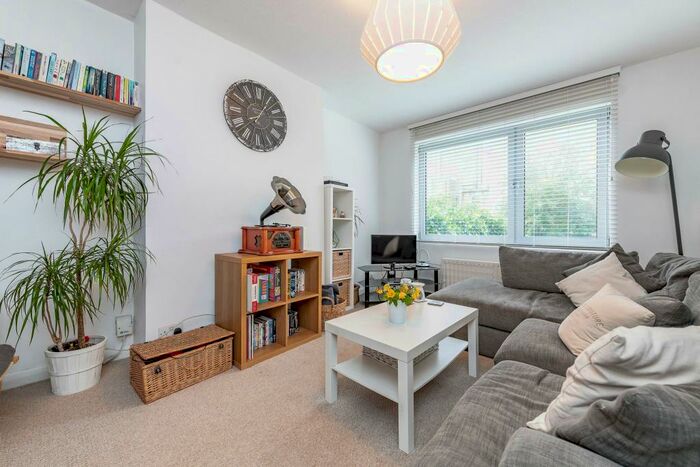 3 Bedroom Flat To Rent In Sirdar Road, Mitcham, CR4