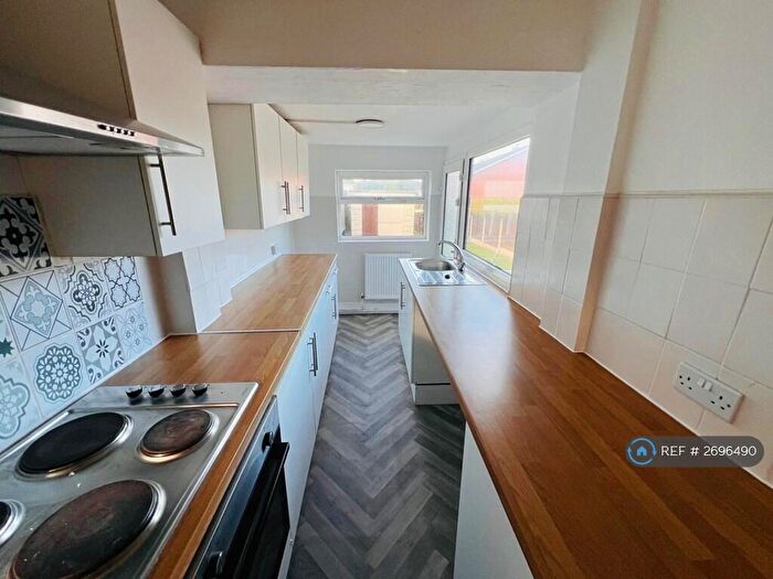 3 Bedroom Semi Detached House To Rent In Elm Avenue, Flint, CH6