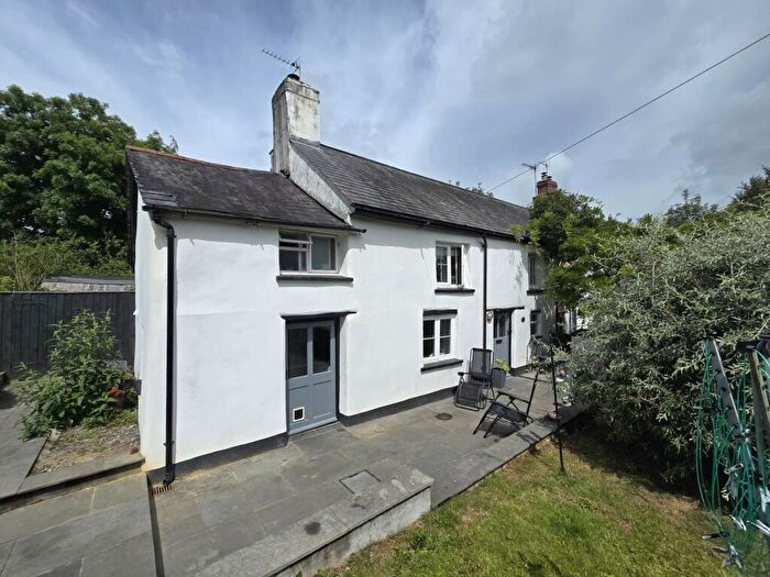 2 Bedroom End Of Terrace House For Sale In Clawton Holsworthy, EX22
