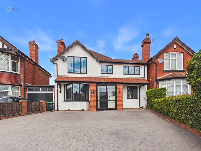 5 Bedroom Detached House For Sale In Queslett Road, Great Barr, Birmingham, B43