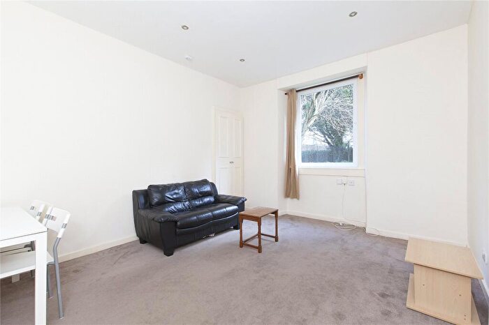1 Bedroom Flat To Rent In Downfield Place, Edinburgh, EH11