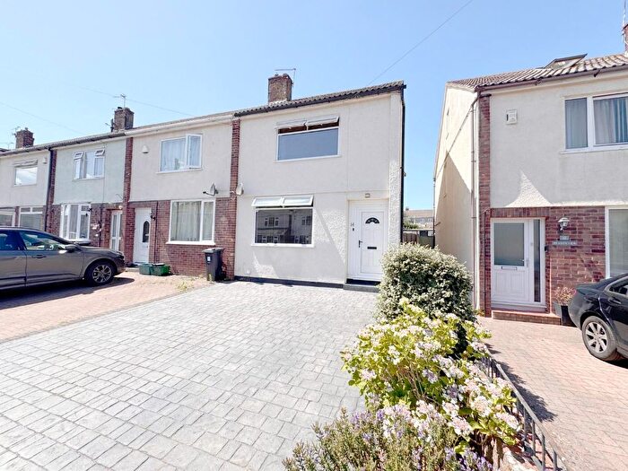 3 Bedroom End Of Terrace House For Sale In Meadow View, Frampton Cotterell, BS36