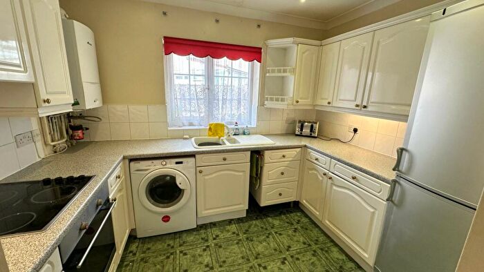 3 Bedroom Detached Bungalow For Sale In Harcourt Avenue, St George, Bristol, BS5