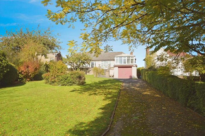 3 Bedroom Detached Bungalow For Sale In Derby Road, Wingerworth, Chesterfield, S42