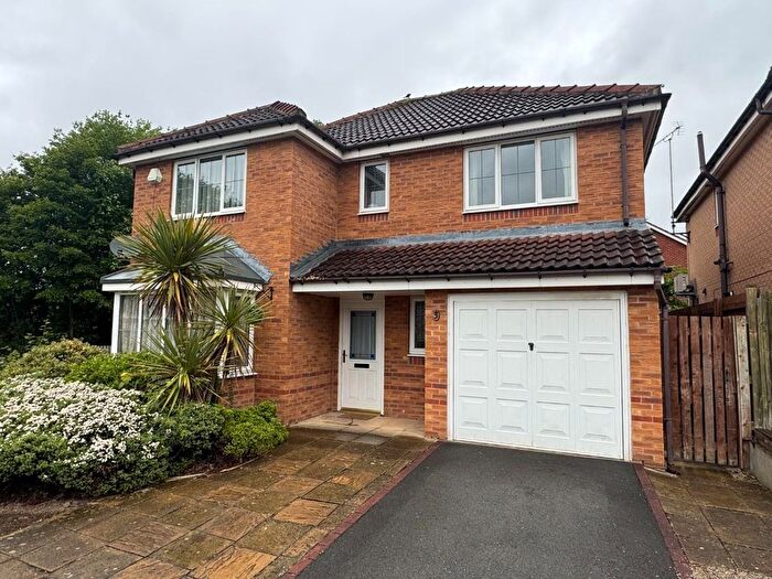 4 Bedroom Detached House To Rent In Wain Avenue, Chesterfield, S41