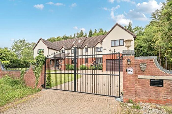 9 Bedroom Detached House For Sale In Cumnor Hill, Oxford, OX2