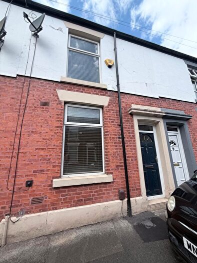 3 Bedroom Terraced House For Sale In Cobden Street, Ashton-Under-Lyne, OL6