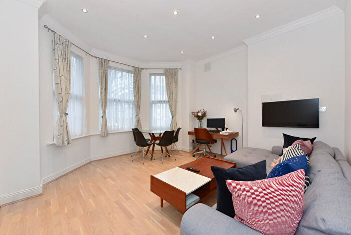 1 Bedroom Apartment For Sale In Shoot-Up-Hill, London, NW2