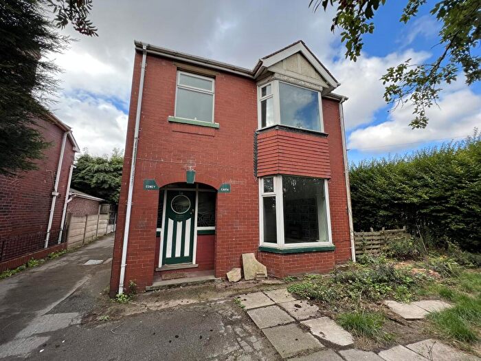 3 Bedroom Detached House For Sale In Saltersbrook Road, Darfield, Barnsley, S73