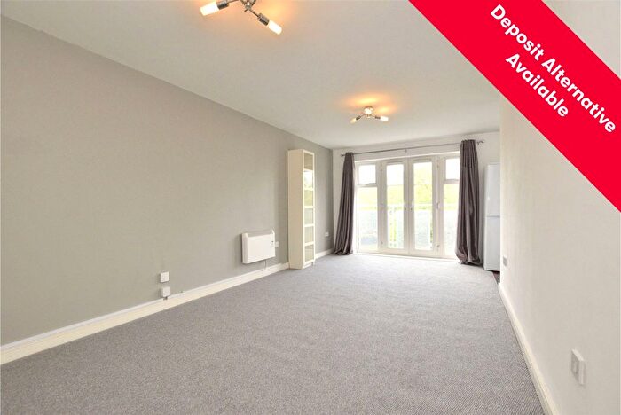 1 Bedroom Flat To Rent In Arnold Road, Mangotsfield, Bristol, BS16