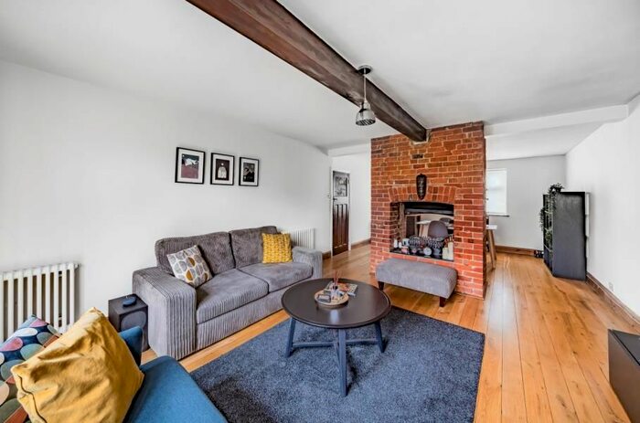 3 Bedroom Detached House To Rent In Highfield Road, Northwood, HA6