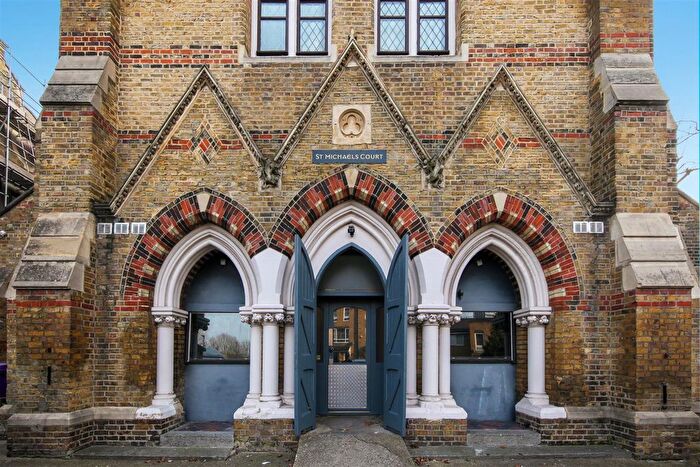 1 Bedroom Flat For Sale In St. Michaels Court, Langdon Park, E14