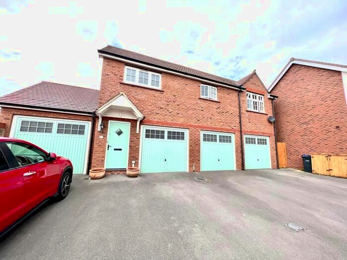 2 Bedroom Property To Rent In York Road, Calne, SN11