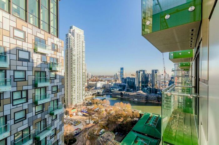 Studio To Rent In Duckman Tower, Isle Of Dogs, London, E14